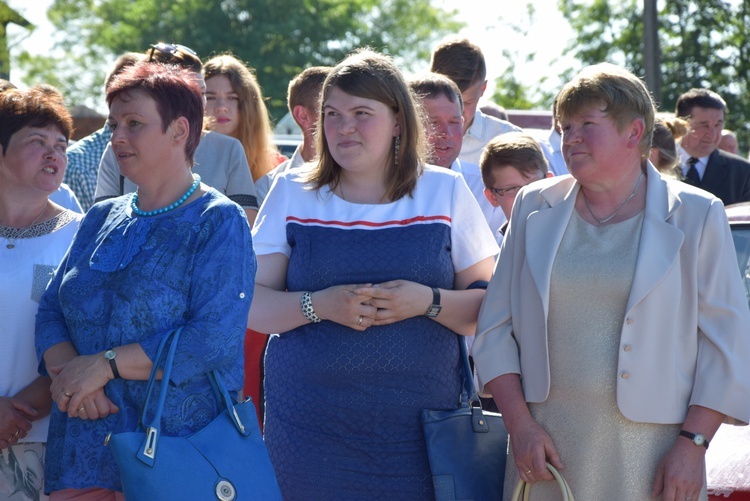 Powitanie ikony MB Częstochowskiej w Oszkowicach