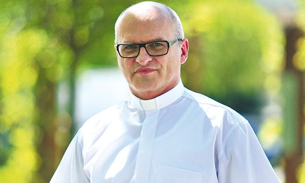 – Jako duszpasterze powinniśmy dzielić radości smutki z naszymi wiernymi – przypomina kapłan.