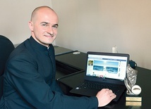 Ks. Daniel Glibowski zachęca do czytania swojego bloga na: wyplynnaglebie.wordpress.com.