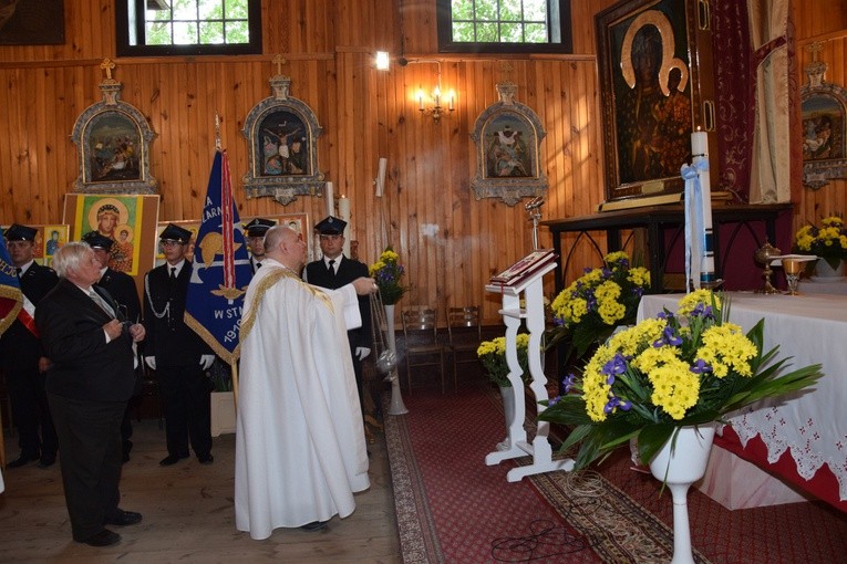 Powianie ikony MB Częstochowskiej w Starym Waliszewie