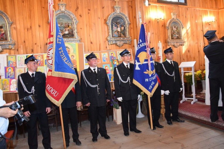 Powianie ikony MB Częstochowskiej w Starym Waliszewie