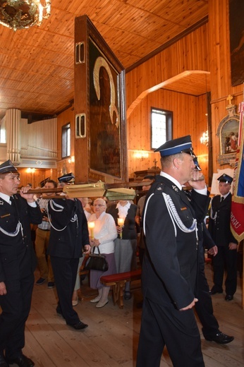 Powianie ikony MB Częstochowskiej w Starym Waliszewie