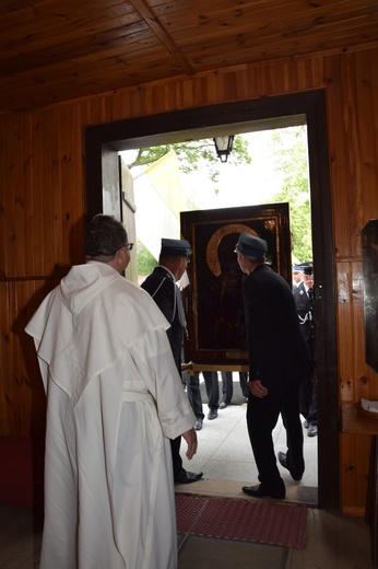 Powianie ikony MB Częstochowskiej w Starym Waliszewie