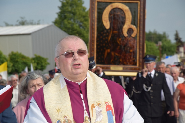 Powianie ikony MB Częstochowskiej w Starym Waliszewie