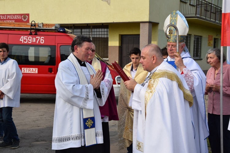 Powianie ikony MB Częstochowskiej w Starym Waliszewie