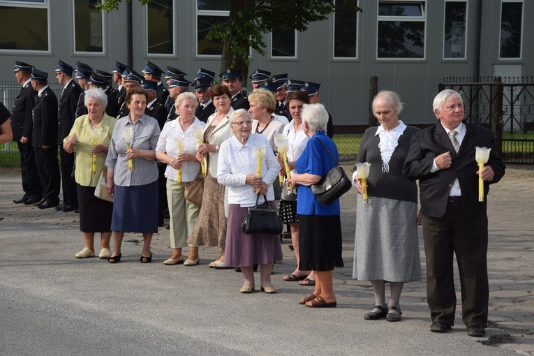 Powianie ikony MB Częstochowskiej w Starym Waliszewie