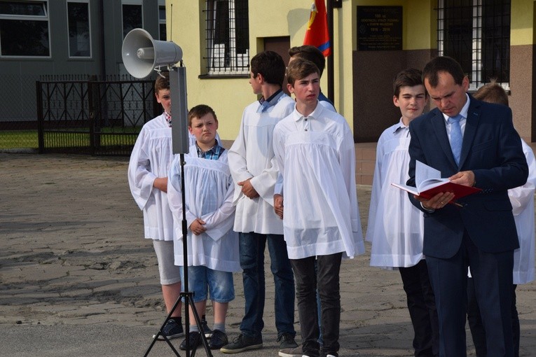 Powianie ikony MB Częstochowskiej w Starym Waliszewie