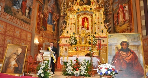 Szukać najlepszej strony w najgorszym człowieku 