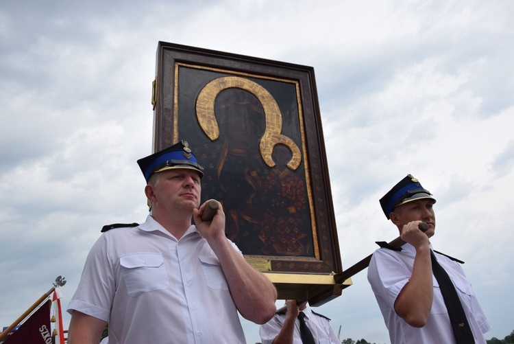 Powitanie ikony MB Częstochowskiej w Mąkolicach