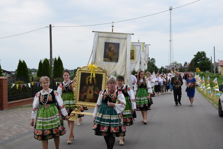 Powitanie ikony MB Częstochowskiej w Mąkolicach