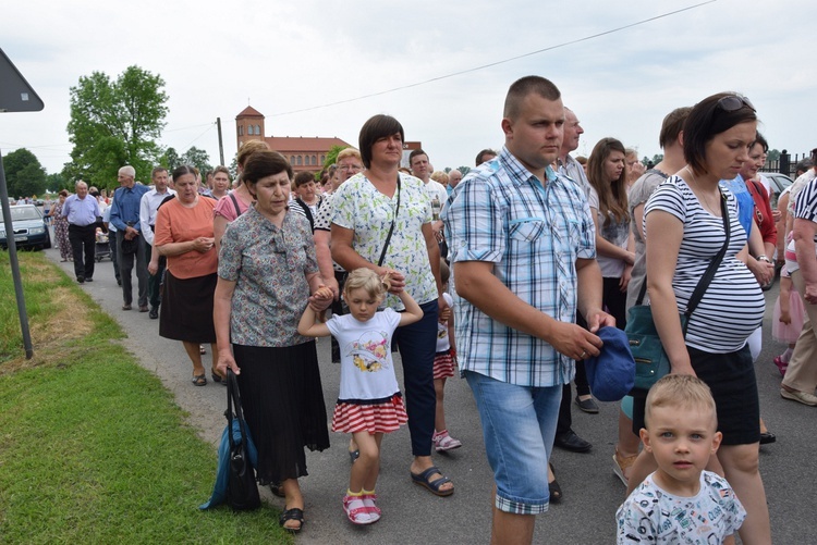 Powitanie ikony MB Częstochowskiej w Mąkolicach