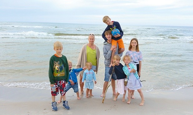 – Moją karierą jest wychowanie dzieci najlepiej jak potrafię, ukształtowanie na dobrych ludzi, mądrych Polaków – mówi Małgorzata Bednarek.