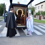 Powitanie ikony MB Częstochowskiej w parafii św. Maksymiliana w Głownie