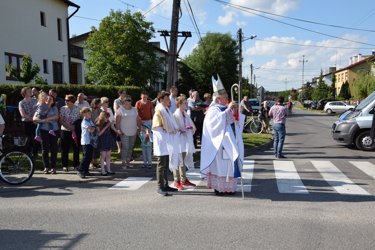 Powitanie ikony MB Częstochowskiej w parafii św. Maksymiliana w Głownie