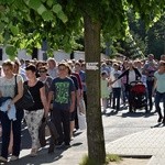 Powitanie ikony MB Częstochowskiej w parafii św. Maksymiliana w Głownie