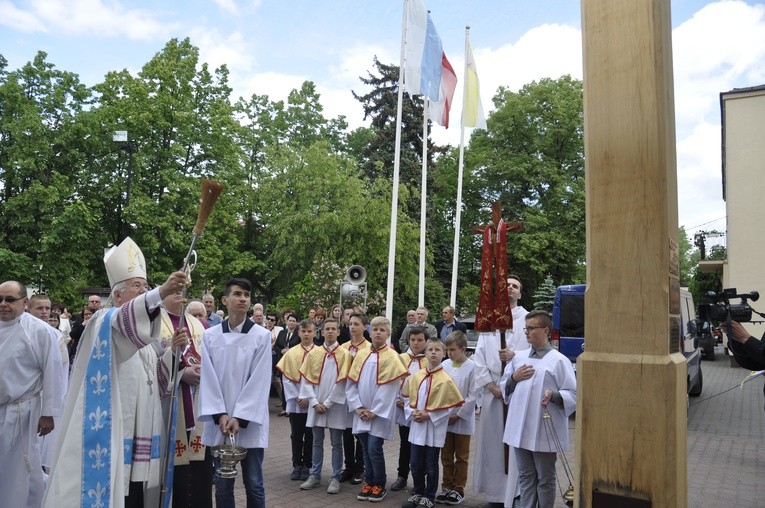 Powitanie ikony MB Częstochowskiej w parafii św. Jakuba w Głownie