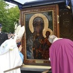 Powitanie ikony MB Częstochowskiej w parafii św. Jakuba w Głownie