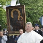 Powitanie ikony MB Częstochowskiej w parafii św. Jakuba w Głownie