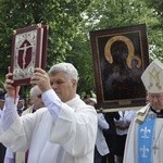 Powitanie ikony MB Częstochowskiej w parafii św. Jakuba w Głownie