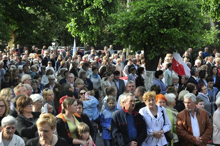 Powitanie ikony MB Częstochowskiej w parafii św. Jakuba w Głownie