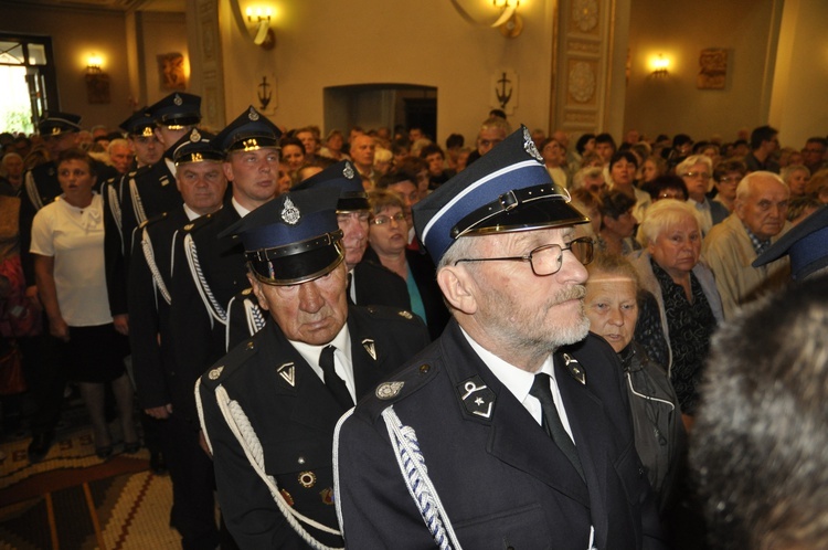 Powitanie ikony MB Częstochowskiej w parafii św. Jakuba w Głownie