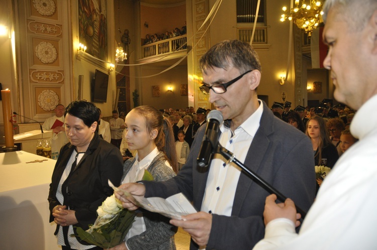 Powitanie ikony MB Częstochowskiej w parafii św. Jakuba w Głownie