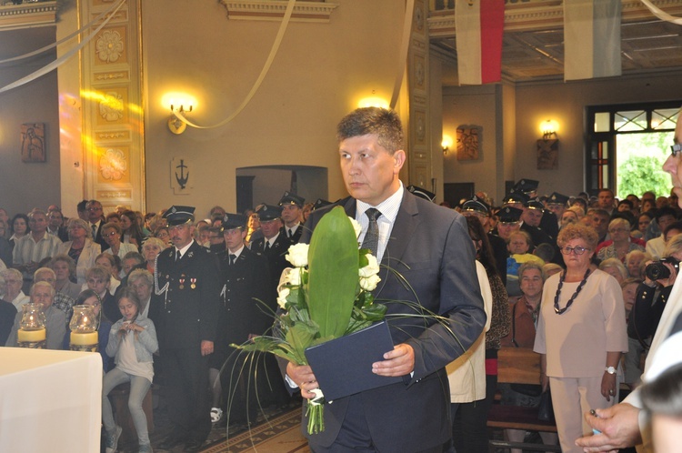 Powitanie ikony MB Częstochowskiej w parafii św. Jakuba w Głownie