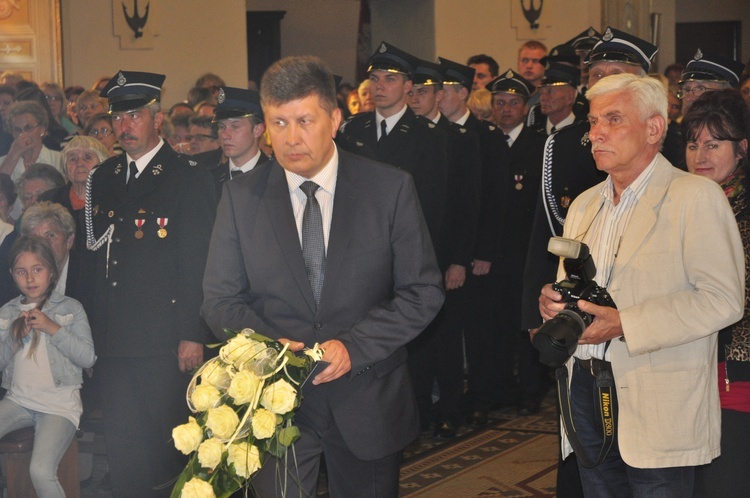 Powitanie ikony MB Częstochowskiej w parafii św. Jakuba w Głownie