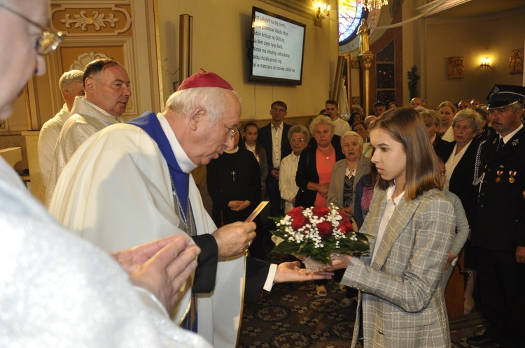 Powitanie ikony MB Częstochowskiej w parafii św. Jakuba w Głownie