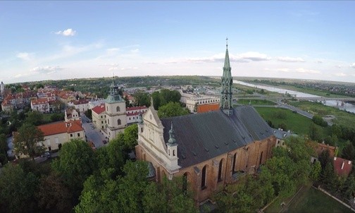 Sandomierz męczeńską relikwią