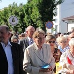 Powitanie ikony MB Częstochowskiej w parafii św. Barbary w Głownie