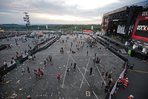 Festiwal "Rock am Ring" w Niemczech przerwany z powodu zagrożenia terrorystycznego