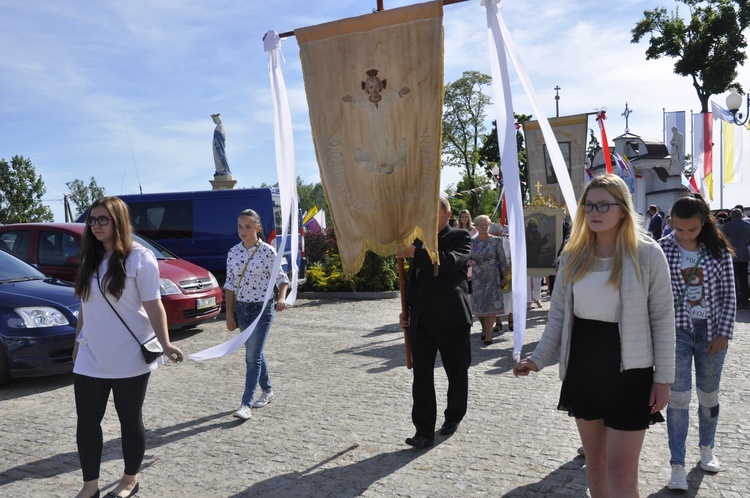 Powitanie ikony MB Częstochowskiej w Dmosinie