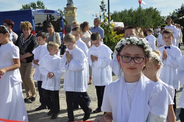 Powitanie ikony MB Częstochowskiej w Dmosinie