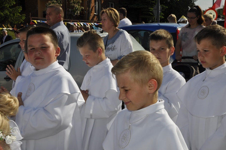 Powitanie ikony MB Częstochowskiej w Dmosinie