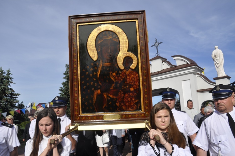 Powitanie ikony MB Częstochowskiej w Dmosinie