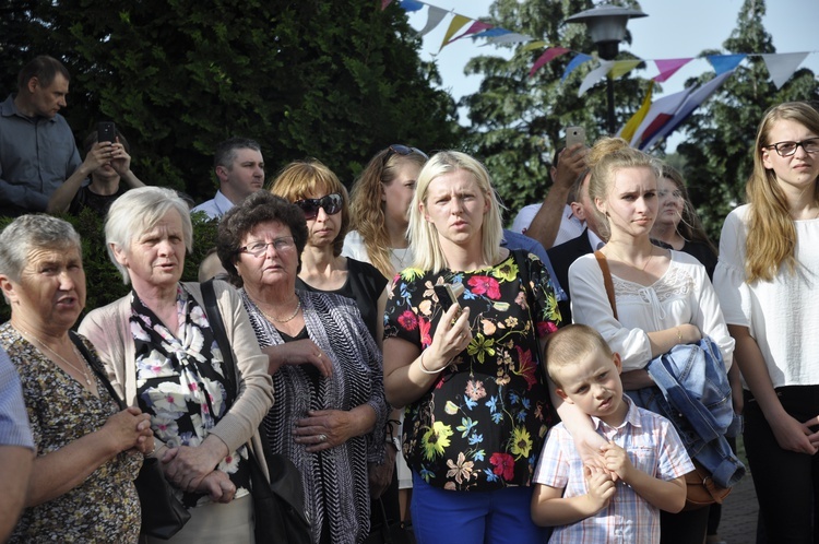 Powitanie ikony MB Częstochowskiej w Dmosinie