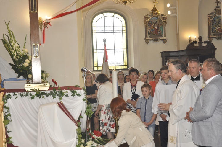 Powitanie ikony MB Częstochowskiej w Dmosinie