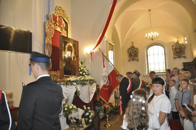 Powitanie ikony MB Częstochowskiej w Dmosinie