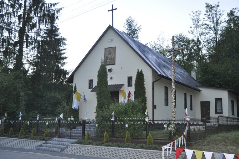 Powitanie ikony MB Częstochowskiej w Dmosinie