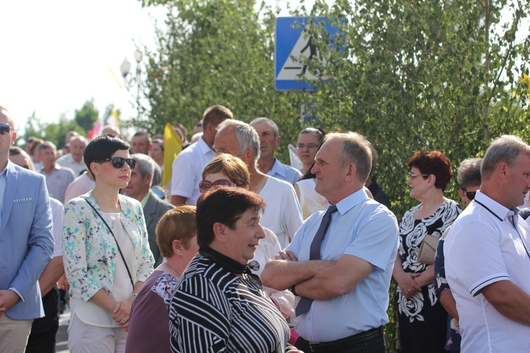 Powitanie ikony MB Częstochowskiej w Dmosinie