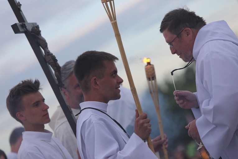 Idź i kochaj