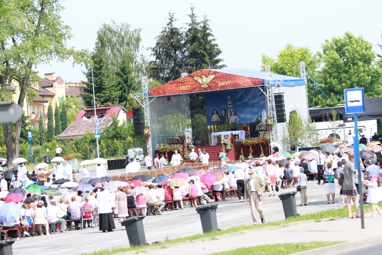 W oczekiwaniu na koronację