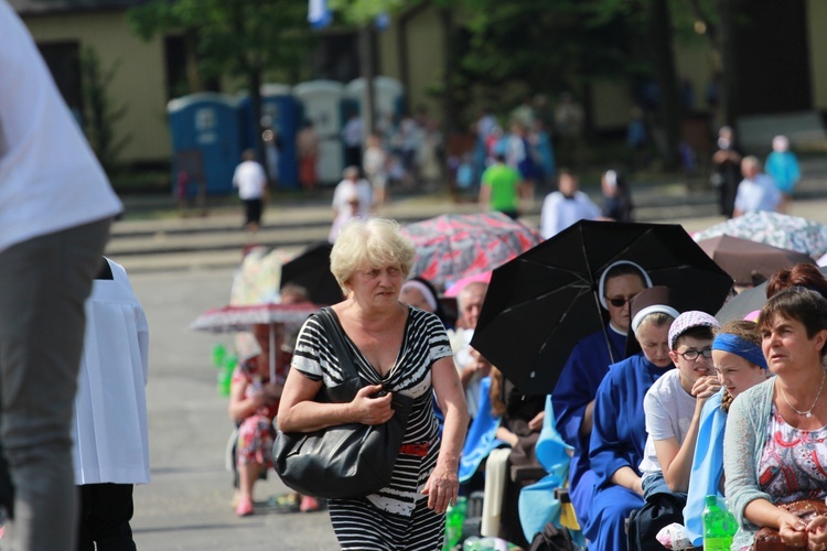 W oczekiwaniu na koronację