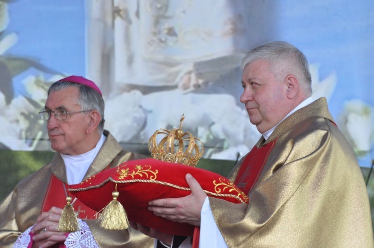 Nałożenie korony