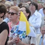 Zakończenie Mszy św. i procesja do sanktuarium