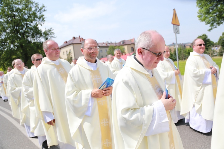 Procesja do ołtarza - Msza św. koronacyjna