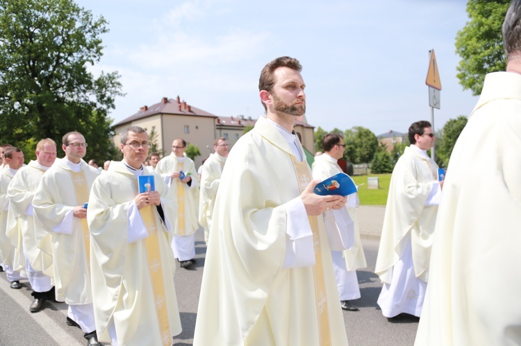 Procesja do ołtarza - Msza św. koronacyjna