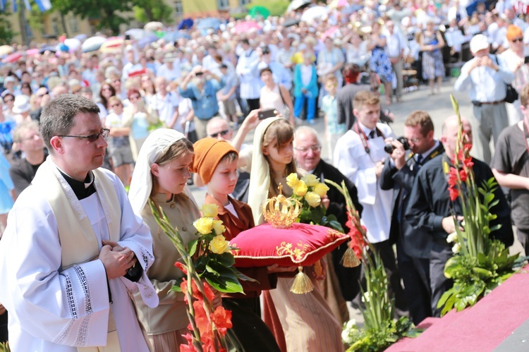 Nałożenie korony