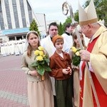 Zakończenie Mszy św. i procesja do sanktuarium